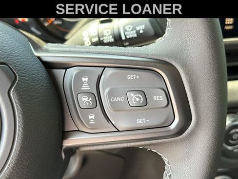 Used 2025 Jeep Wrangler Unlimited Sport AWD/4WD image 13