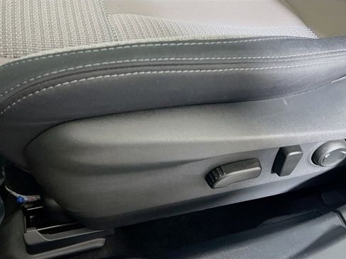 Used 2025 Subaru Outback Premium image 17