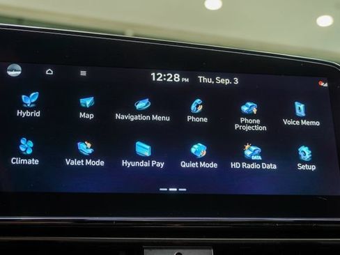 Certified 2025 Hyundai Elantra SEL FWD image 29