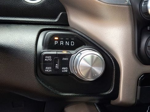 Used 2020 RAM 1500 Laramie AWD/4WD image 14