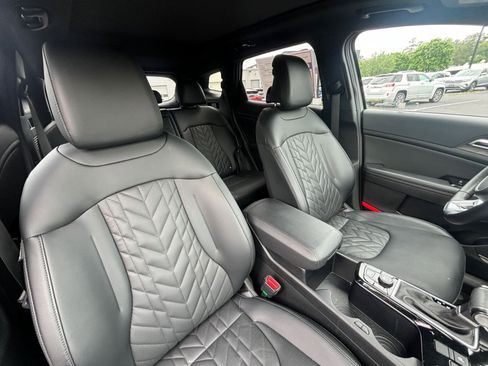 Used 2023 Kia Sportage X-Line w/ X-Line Premium Package AWD/4WD image 16
