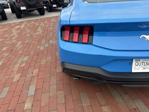Used 2026 Ford Mustang Premium RWD image 8