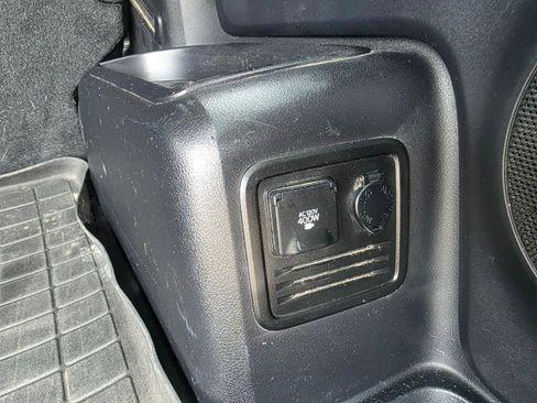 Used 2013 Toyota 4Runner Limited image 33