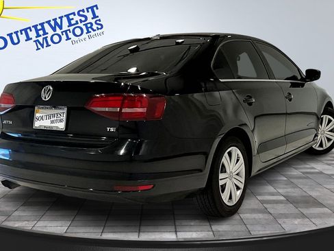 Used 2017 Volkswagen Jetta S image 6