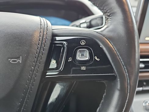 Used 2020 Lincoln Aviator Reserve w/ Equipment Group 201A image 20