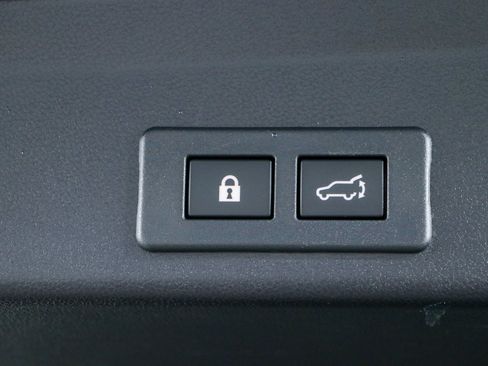 Used 2023 Subaru Ascent Limited AWD/4WD image 31