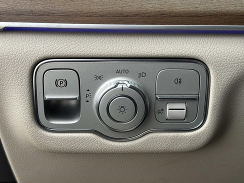 Used 2021 Mercedes-Benz GLE 350 4MATIC image 21