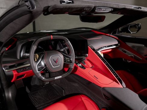 Used 2024 Chevrolet Corvette Z06 w/ Z07 Performance Package RWD image 17