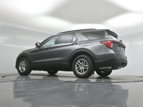 New 2026 Ford Explorer Active RWD image 49