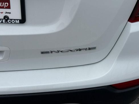 Used 2019 Buick Encore Essence FWD image 7