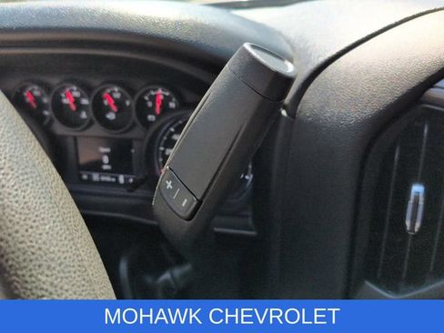 Used 2022 Chevrolet Silverado 1500 Custom AWD/4WD image 17
