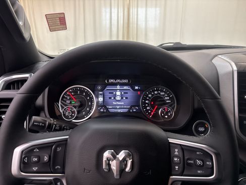 New 2026 RAM 1500 Big Horn AWD/4WD image 17