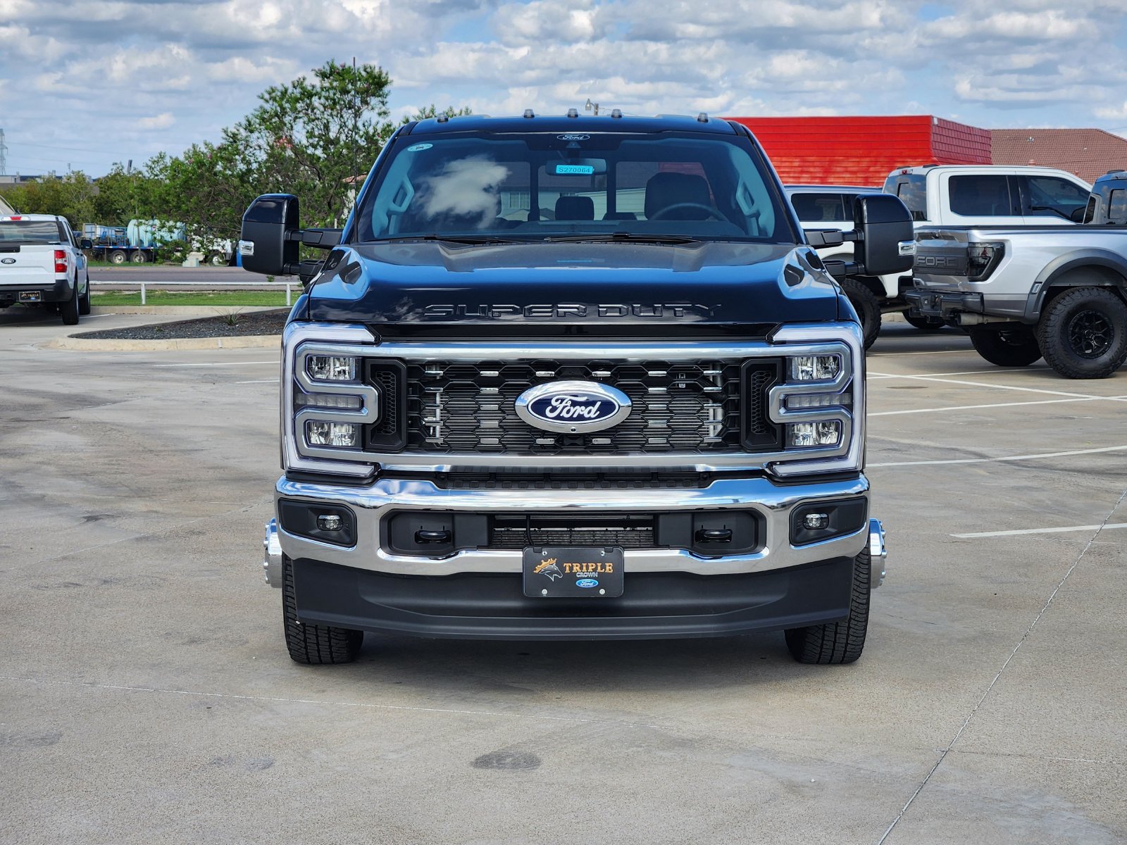 New 2027 Ford F350 Lariat AWD/4WD image 6