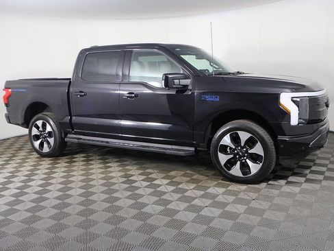 Used 2023 Ford F150 Lightning Platinum image 24