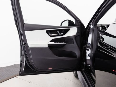 Certified 2024 Mercedes-Benz GLC 300 4MATIC image 5
