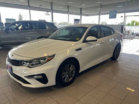 Used 2020 Kia Optima LX FWD image 4