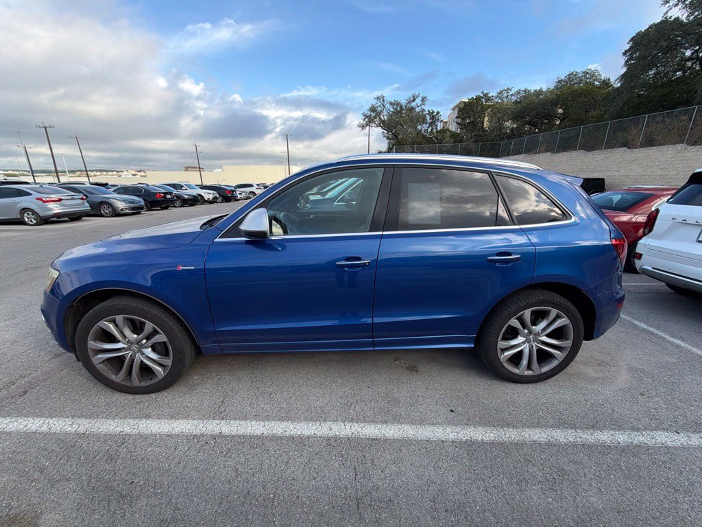 Used 2015 Audi SQ5 Premium Plus w/ Technology Package AWD/4WD image 2