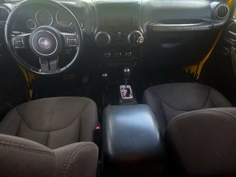Used 2015 Jeep Wrangler Unlimited Sport w/ Quick Order Package 24S AWD/4WD image 14