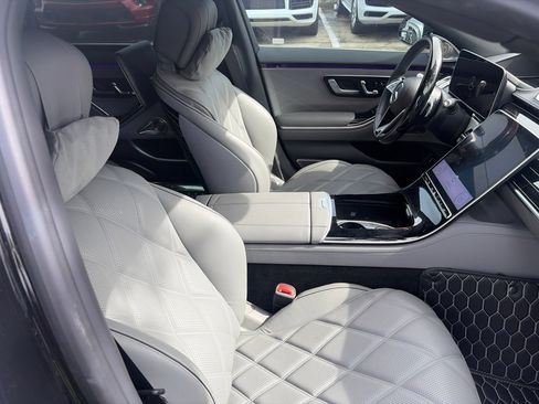 Used 2022 Mercedes-Benz Maybach S 580 4MATIC image 10