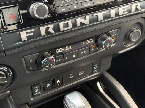 Used 2025 Nissan Frontier SV w/ SV Convenience Package AWD/4WD image 27