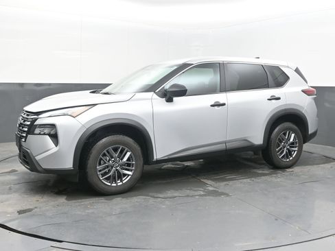 Certified 2024 Nissan Rogue S AWD/4WD image 4
