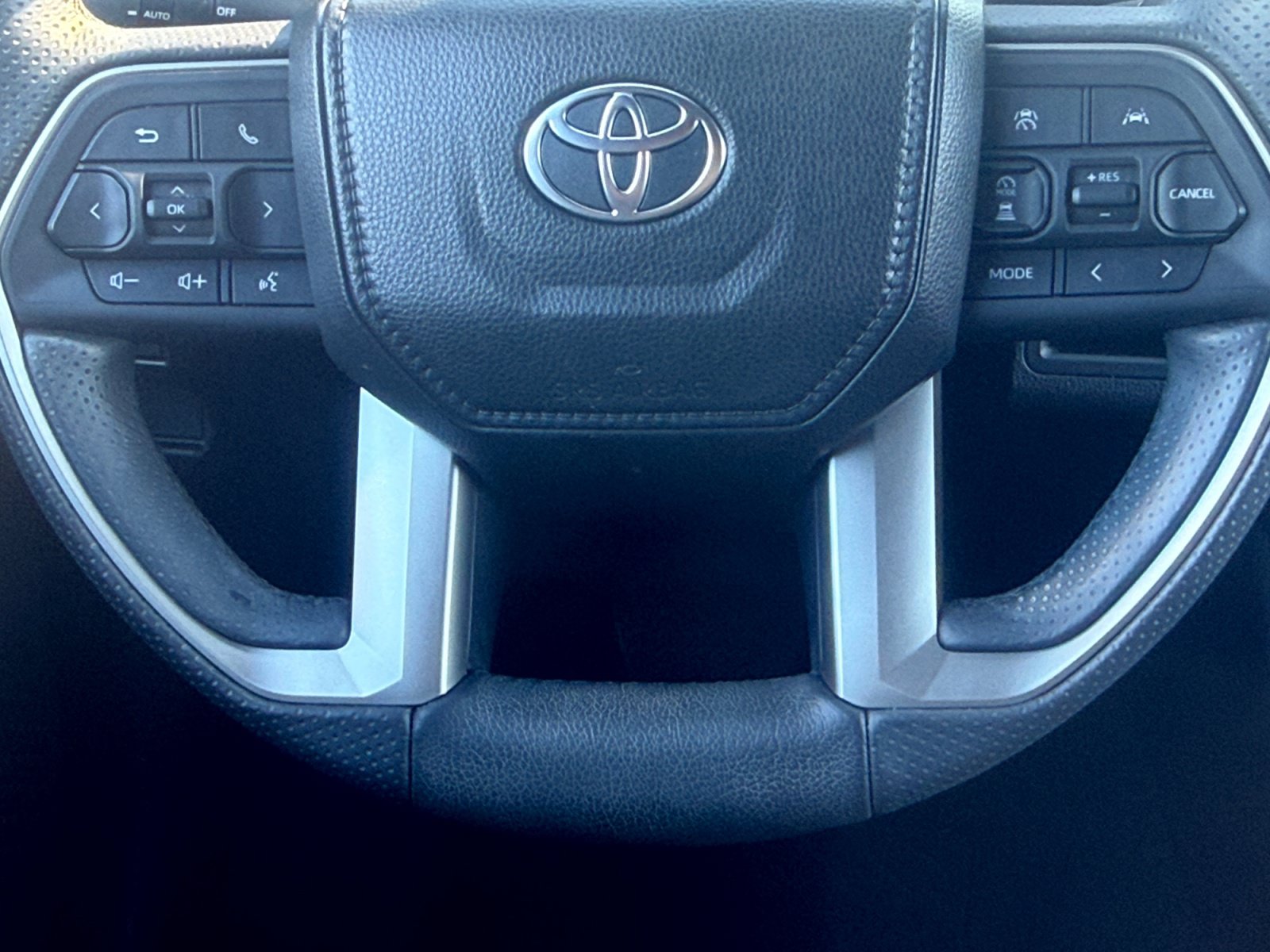 Used 2026 Toyota 4Runner SR5 RWD image 18