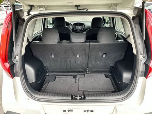 Used 2020 Kia Soul LX image 21
