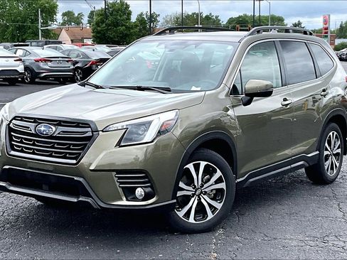 Used 2023 Subaru Forester Limited AWD/4WD image 6