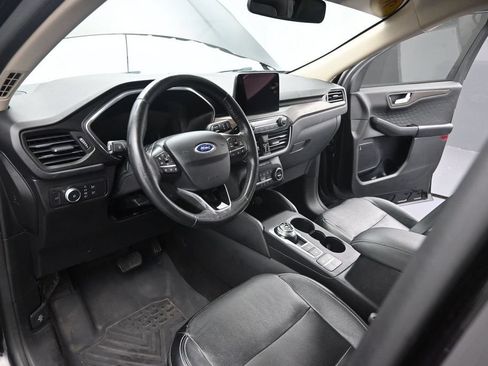 Used 2020 Ford Escape Titanium AWD/4WD image 17