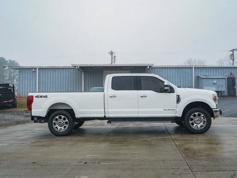 Used 2021 Ford F250 Lariat w/ Lariat Ultimate Package image 3