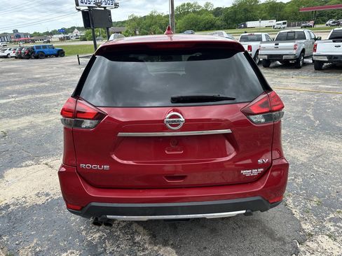 Used 2017 Nissan Rogue SV w/ SV Premium Package FWD image 8