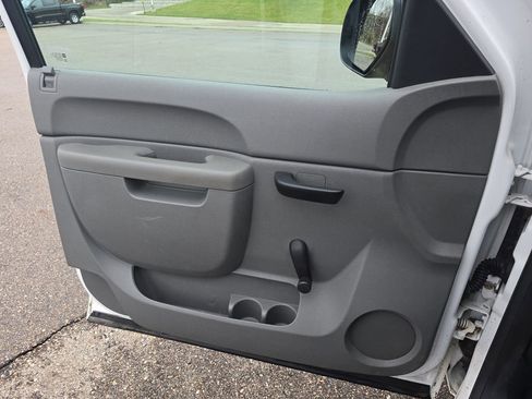 Used 2013 Chevrolet Silverado 1500 W/T image 27