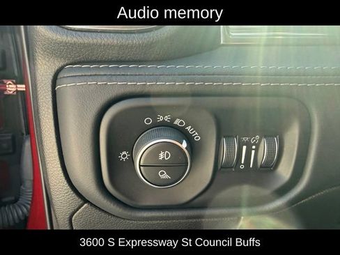 Used 2019 RAM 1500 Limited AWD/4WD image 18