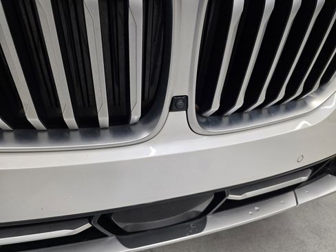 Used 2024 BMW X5 xDrive40i image 9