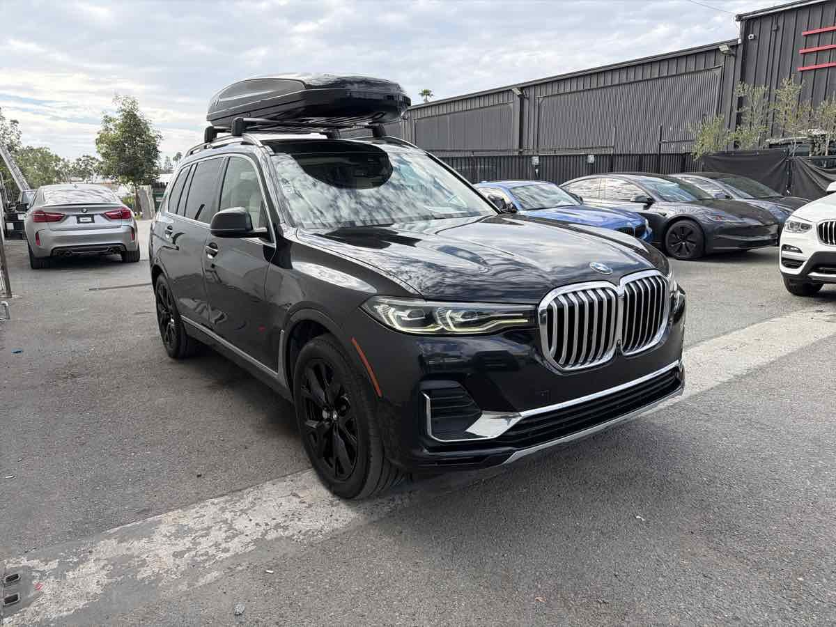 Used 2019 BMW X7 xDrive40i w/ Premium Package AWD/4WD image 1