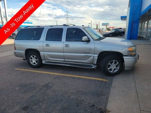 Used 2004 GMC Yukon XL Denali AWD/4WD image 4