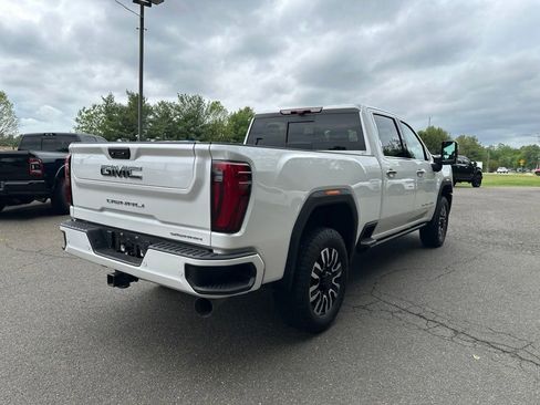 Used 2025 GMC Sierra 2500 Denali Ultimate AWD/4WD image 7