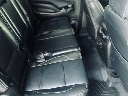 Used 2019 GMC Yukon XL SLE AWD/4WD image 25