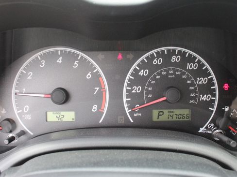 Used 2012 Toyota Corolla LE FWD image 16