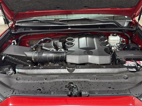 Used 2022 Toyota 4Runner TRD Off-Road Premium image 25