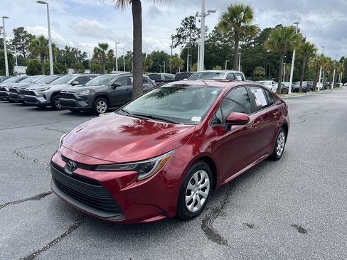 Used 2024 Toyota Corolla LE FWD image 5