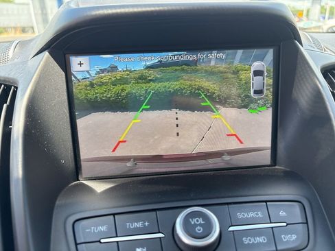 Used 2018 Ford Escape SEL FWD image 19