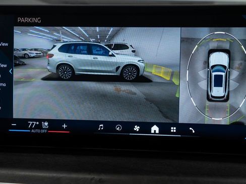 Used 2025 BMW X5 xDrive40i w/ M Sport Package image 27