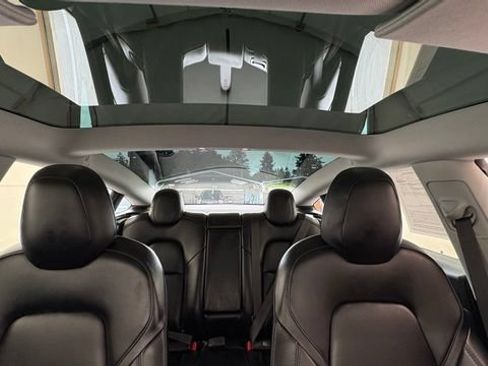 Used 2019 Tesla Model 3 Standard Range Plus RWD image 28