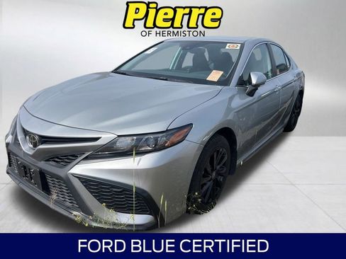 Used 2024 Toyota Camry SE FWD image 1