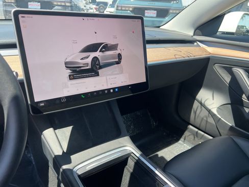Used 2023 Tesla Model 3 Standard Range RWD image 27