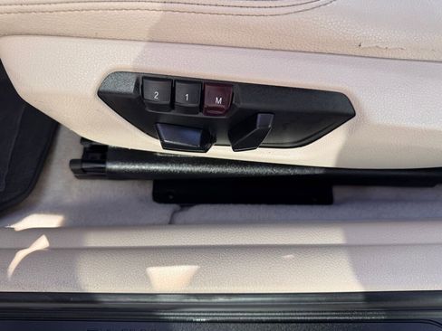 Used 2014 BMW 228i Coupe image 11