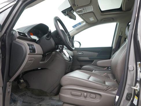 Used 2016 Honda Odyssey Touring image 23