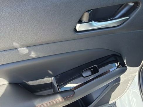 New 2025 Nissan Altima 2.5 SR image 14