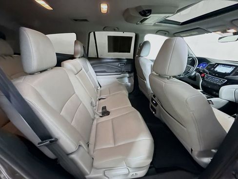 Used 2022 Honda Pilot Touring image 30